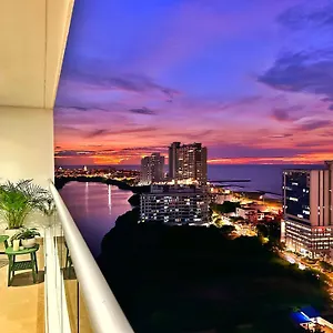  Apartamento Espectacular Apartamento Piso Alto Con Excelente Vista Al Mar Y A La Ciudad Amurallada